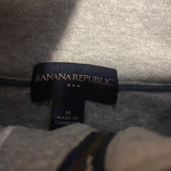 Banana Republic Factory long sleeve zippered neckline - Medium - Picture 2 of 5